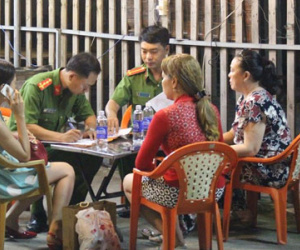 Đâm chết người tình vì cởi áo cho người khác xăm hình