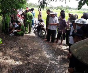 Phát hiện thi thể bé trai 22 tháng tuổi dưới kênh