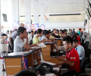 Sân bay Nội Bài chỉ phát loa thông báo 1 lần
