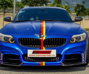 BMW Z4 độ gói đồ chơi của Nhật hết 150 triệu đồng