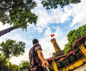 Bộ ảnh tuyệt đẹp của chàng trai "một mình đi khắp Thủ đô"