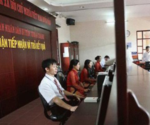 Công chức không được hút thuốc trong phòng làm việc
