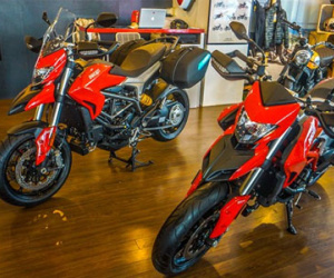 Ducati Hypermotard và Hyperstrada 939 có mặt tại Việt Nam