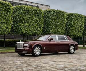 Giải mã đại gia Việt sở hữu Rolls Royce màu đỏ thứ 3
