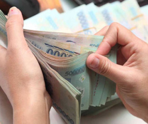 Ngân hàng khổ vì thừa tiền