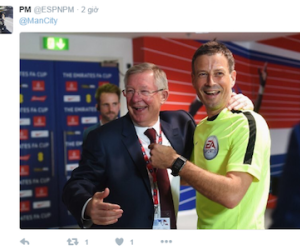Mark Clattenburg bắt chính trận derby, CĐV Man City hoảng sợ