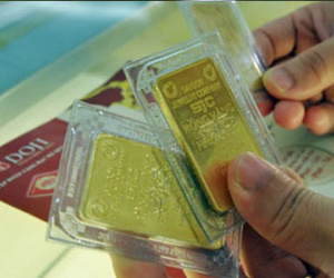 Giá vàng hôm nay 7/9: Vàng tăng dựng ngược, USD đổ sụp