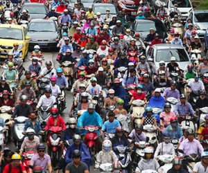 Hà Nội chưa thể cấm xe máy "trong 10 năm tới"