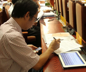 Hà Nội sẽ trang bị máy tính bảng, smartphone cho lãnh đạo