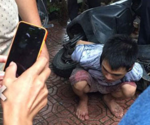 HN: Cướp điện thoại, lao vào hàng loạt người đi đường