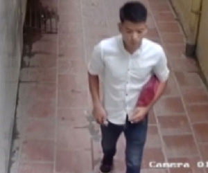 Thanh niên bảnh trai lấy trộm xe máy của sinh viên