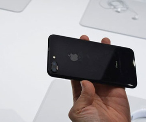 Apple cảnh báo iPhone 7 màu Jet Black dễ bị trầy xước
