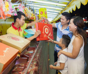 Cận rằm, bánh trung thu hút khách