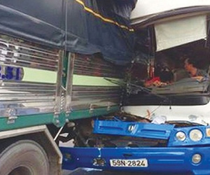 Cú đỡ xe khách mất phanh trên đèo dưới góc nhìn khoa học