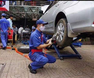 Ngành ôtô Việt đã sản xuất được gương, kính