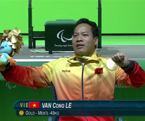 3 lần phá kỷ lục, Lê Văn Công giành HCV Paralympic đầu tiên cho Việt Nam trong lịch sử