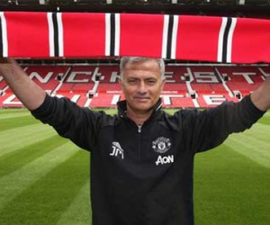 Derby Manchester: Mourinho đã có cách hạ Man City bằng một miếng đánh