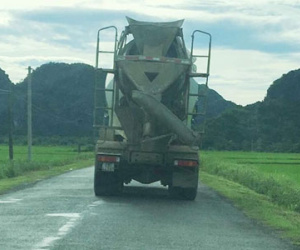Huyện đề nghị CSGT "ưu tiên" cho xe tải hạng nặng lưu thông
