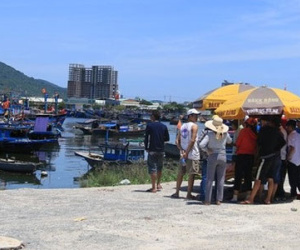 Thợ lặn tử vong khi đang lặn bắt "lộc trời sông Hàn"