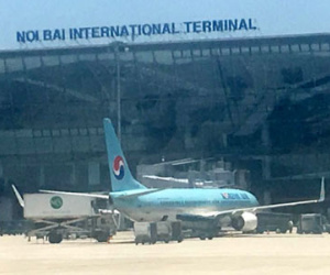Khách VIP bị phạt 4 triệu đồng vì đá hỏng 3 ghế máy bay