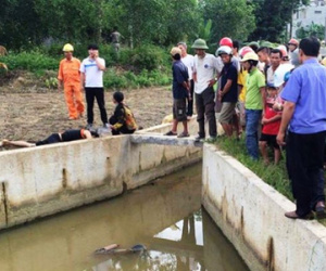Phát hiện 2 người đàn ông tử vong cạnh Quốc lộ 10