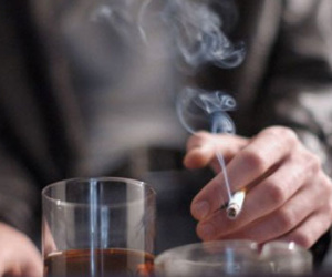 Sốt mạng tâm sự của một "thằng hèn" không nhậu nhẹt, không hút thuốc: Chấp nhận cô đơn vì sợ chết