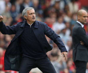Mourinho không còn đáng sợ trên sân nhà