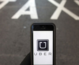 Uber phải kê khai, nộp thuế thay lái xe Việt Nam