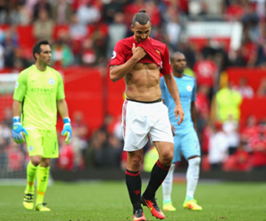 Ibrahimovic sẽ mất suất đá chính ở MU do thừa cân