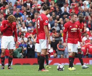 Nội bộ MU cãi nhau giữa hiệp derby Manchester