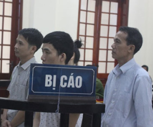Tử hình 2 người trong đường dây mua bán 20 bánh heroin