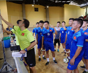 Ám ảnh chấn thương, futsal Việt Nam không dám tập đối kháng
