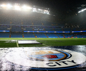 Chính thức ấn định thời điểm đá bù trận Man City vs Monchengladbach
