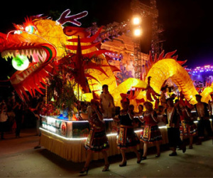 Đêm hội đèn lồng Trung thu lớn nhất cả nước