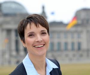 Lộ diện đối thủ tiềm năng thách thức quyền lực bà Merkel