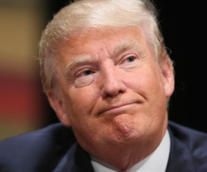 Mỹ bất ngờ điều tra giao dịch mờ ám trong quỹ từ thiện của Trump
