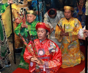 Hoài Linh và chuyện bây giờ mới kể về nhà thờ 100 tỉ