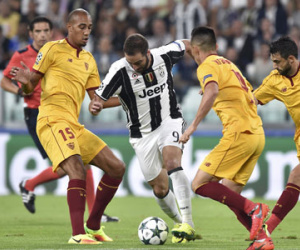 Juventus bị Sevilla cầm hòa trong trận ra quân Champions League