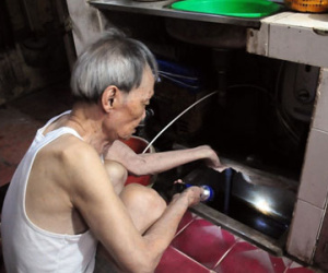 Ở giữa Thủ đô, 13 ngày mới dám tắm một lần