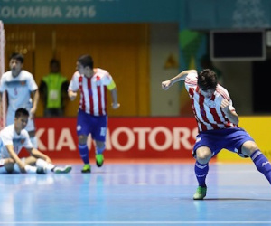 Trưởng đoàn futsal VN giải thích lý do thua đậm Paraguay