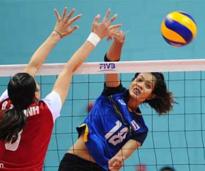 Bóng chuyền nữ Việt Nam thua trắng Thái Lan 0-3