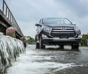 Toyota Innova 2.0V 2016 - Quen mà lạ trong tầm giá 1 tỷ