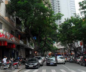 Nhà giàu "khóc thét" vì chỗ đậu xe tại TP.HCM