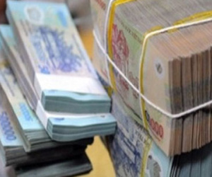 Đại gia không dám tiêu tiền để gửi nghìn tỷ vào ngân hàng