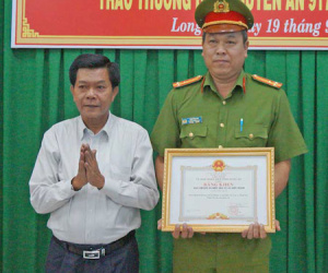 Bắt được đối tượng buôn lậu đánh chết cán bộ Quản lý thị trường
