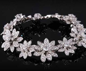 Mát mặt với quà cưới tiền tỷ của mẹ chồng tặng con dâu