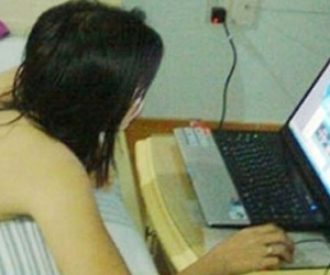 Thanh niên giả hot girl chat sex để tống tiền