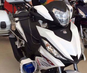 Cận cảnh Honda Winner 150 Police giá 69 triệu ở SG