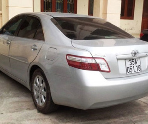 Khởi tố Phó công an huyện lái ôtô biển giả tông chết mẹ thủ khoa