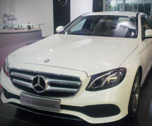 Mercedes E-class 2017 đầu tiên tại Việt Nam